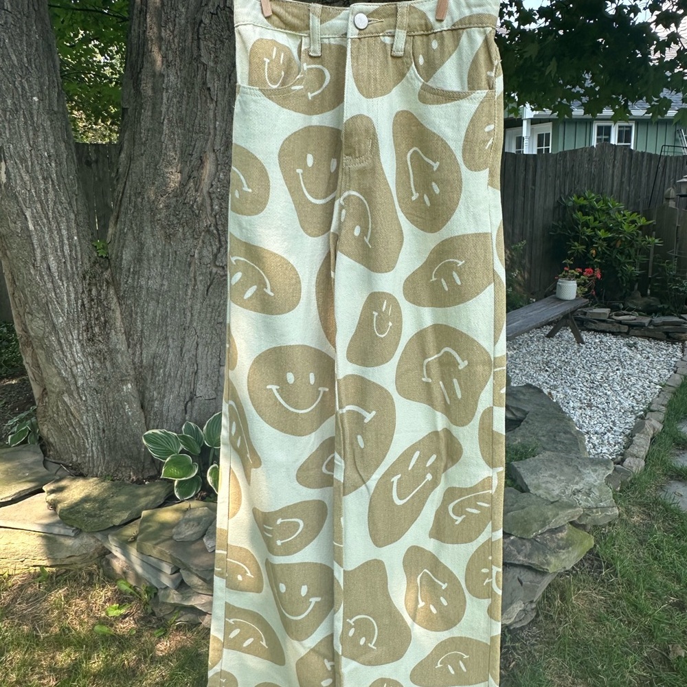 Smiley Face Patterned Wide Leg Jeans
